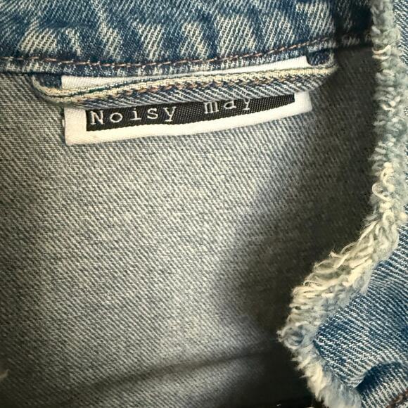 ASOS Noisy May Loverboy Print Denim Jacket Graphic - Picture 5 of 6